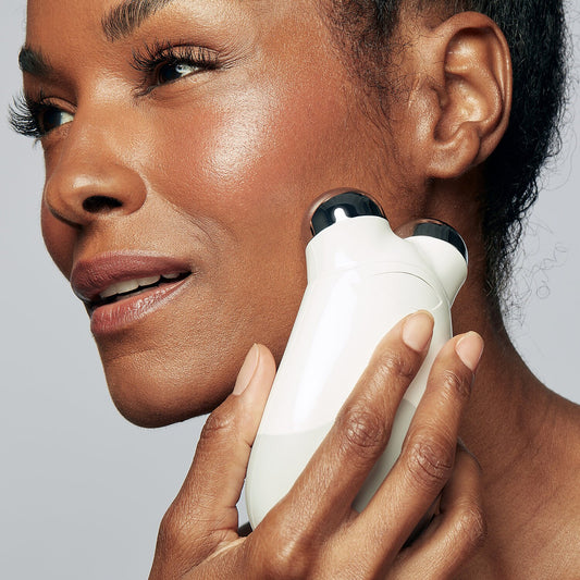Micro-Current Skin Rejuvenation Device